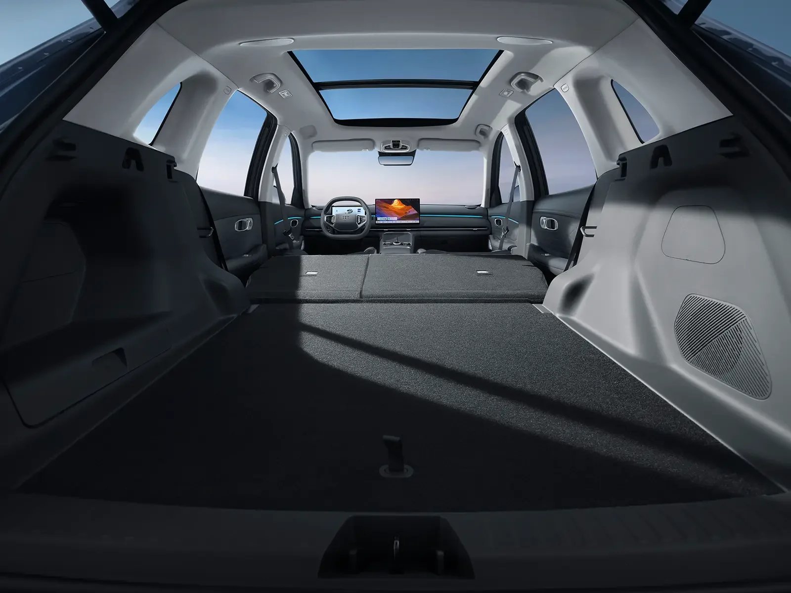 17_starray-em-i-interior-02-cajuela-01